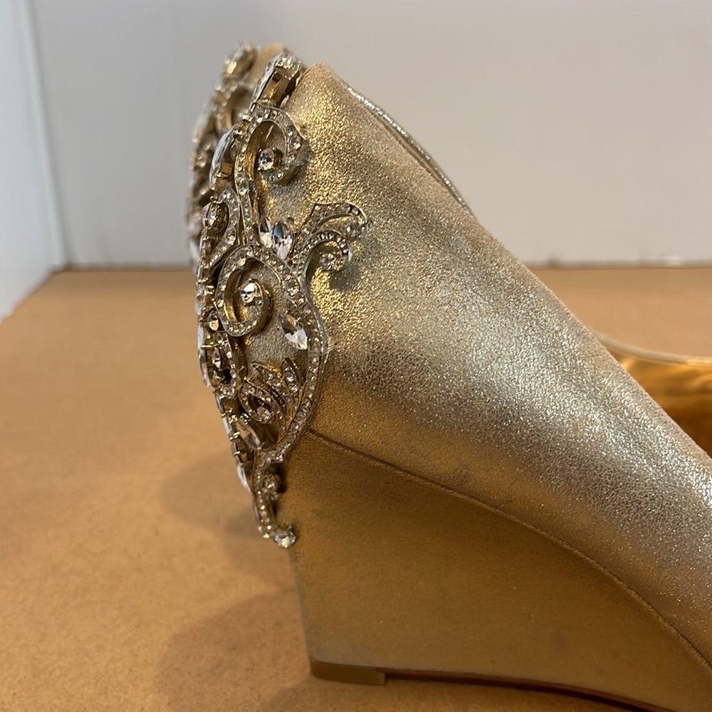 Badgley Mischka Wedge Shoes - Picture 7 of 8